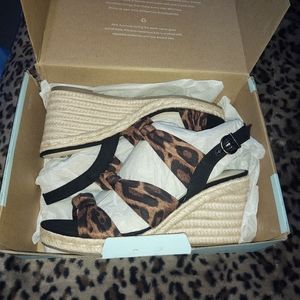 Life stride leopard wedges size 10